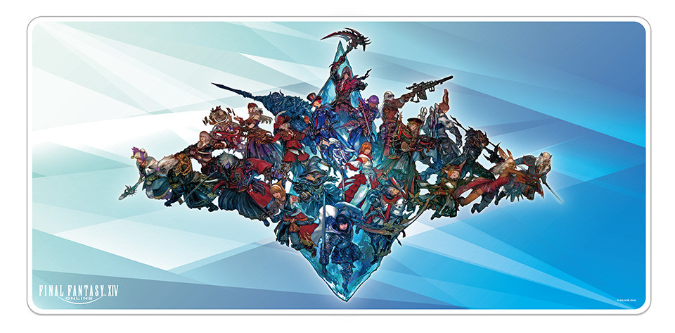 Une image du tapis de souris gaming FINAL FANTASY XIV - Guerriers de la Lumière. Des personnages représentant l'ensemble des classes du jeu sont disposés en cercle dans une posture de combat autour d'un grand cristal bleu lumineux, sur un fond graphique aux tons bleus et blancs.